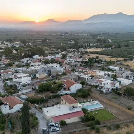 Ergini Country With Bio Infinity Pool & * Panagia (Heraklion)