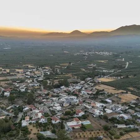 Ergini Country With Bio Infinity Pool & וילה