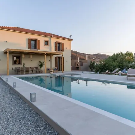 Ergini Country With Bio Infinity Pool & וילה